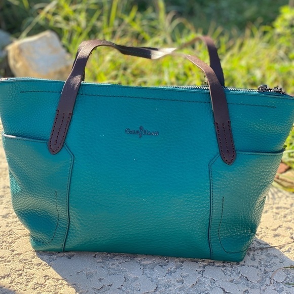 Cole Haan pebbled leather turquoise tote or shoulder bag with double zipper - Picture 1 of 16